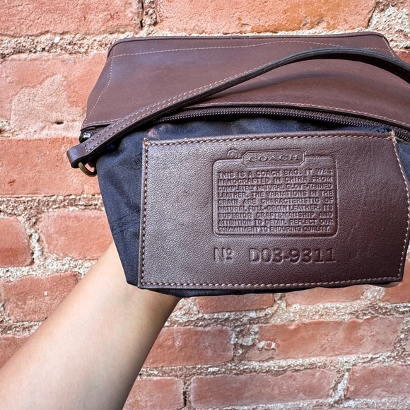 Coach Brown Leather Shoulder Bag with Gold Hardware - Picture 5 of 6